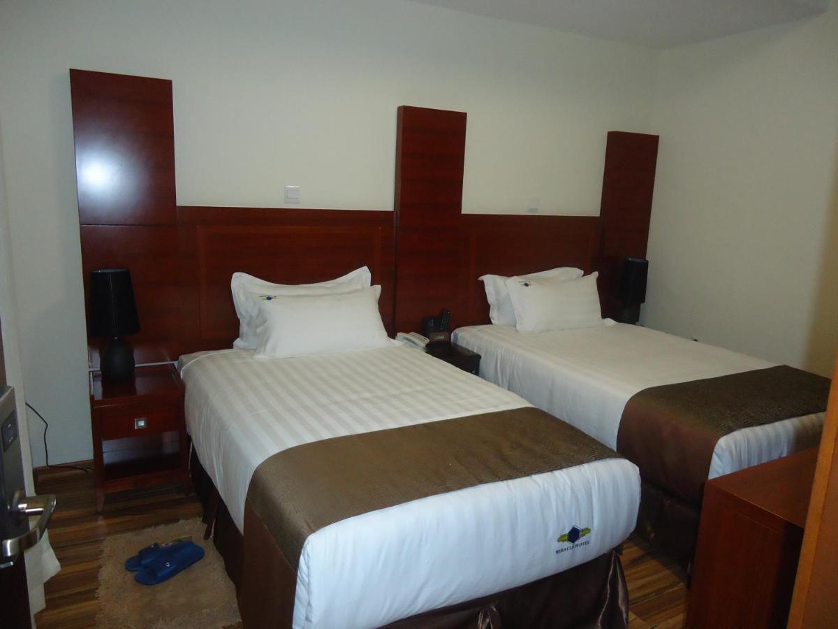 Miracle Hotel Addis Abeba Buitenkant foto
