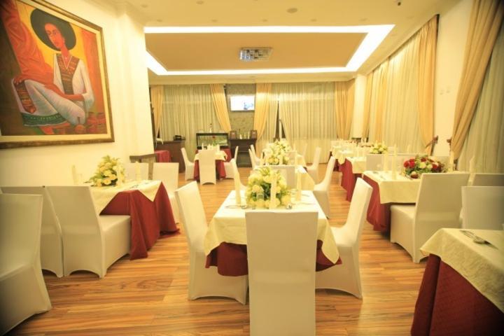 Miracle Hotel Addis Abeba Buitenkant foto