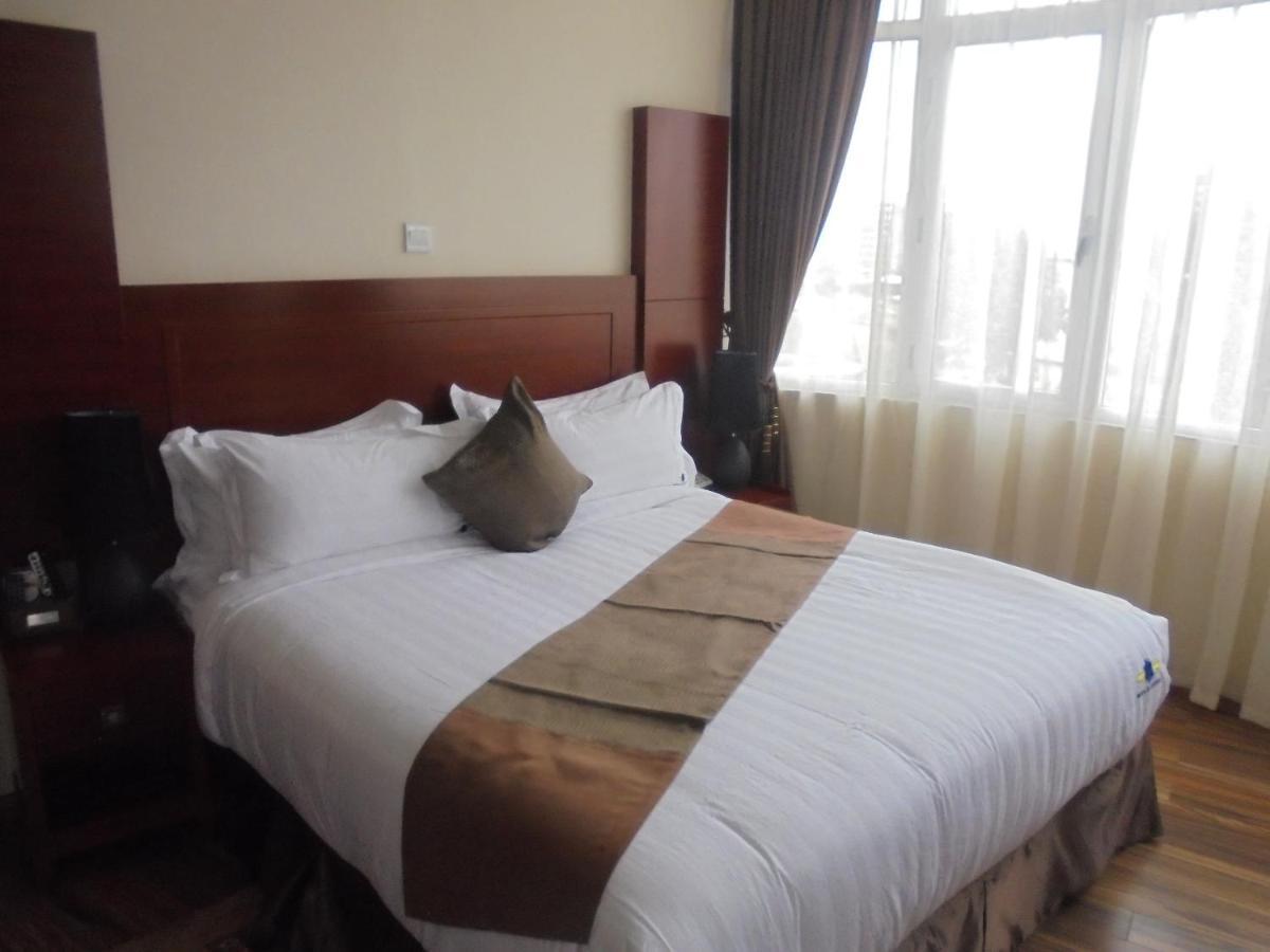 Miracle Hotel Addis Abeba Buitenkant foto